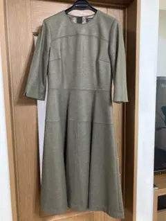 【美品】ウール100% オリーブグリーン ロングワンピース　クリーニング済み