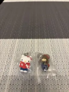 くまのがっこう×ハローキティ めじるしアクセサリー 2種セット