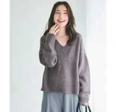 coca 新品 ヤク風 Vネックニット ふあふあ グレージュ