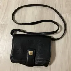レザー製 ブラック ショルダーバッグ