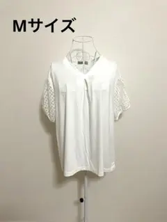 シンプルホワイトTシャツ透かし編み☆半袖Vネック☆M サイズ