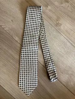 Drake's ドット柄 ネクタイ アイボリー ハンドプリント　8cm