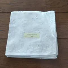 最終値下げ　未使用品　JUNKO SHIMADA ハンカチ　白のサムネイル