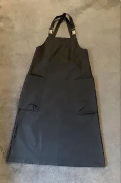 グリーンパークス　サロペット　ジャンパースカート　ワンピース　黒