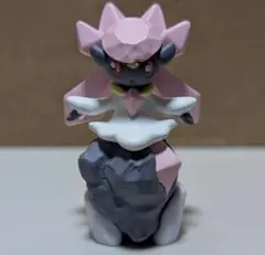 モンコレ 限定 ディアンシー メタリック 台座付き ポケモン フィギュア