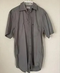 値下げ　GUESS 半袖シャツ グレー ポケット付き