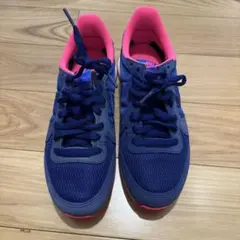 NIKEスニーカー　24.5