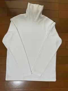 ユニクロ ヒートテックフリースタートルネックT オフホワイト Lサイズ