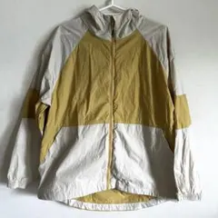 ベージュ ブルゾン