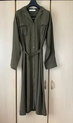 【as know as 】ロングシャツワンピース　カーキ　大人　上品　ワンピ