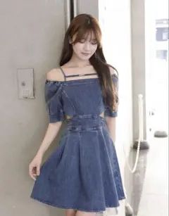 リップサービス　サイドカットデニムフレアワンピース