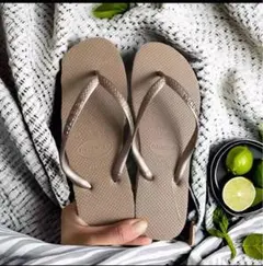 ベージュ ビーチサンダル レディース