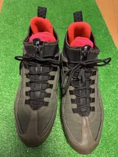 NIKE Air Max95 （カーキ）