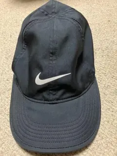 Nike Featherlight Dri-FIT ブラックキャップ