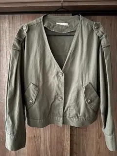 ems. オリーブグリーン ノーカラージャケット