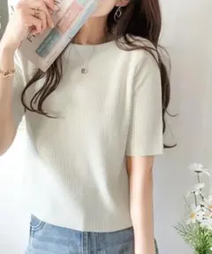 CLASSICAL ELFリブクルーネック半袖ニット ホワイト