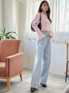 バックスリットショート丈リブニットトップス