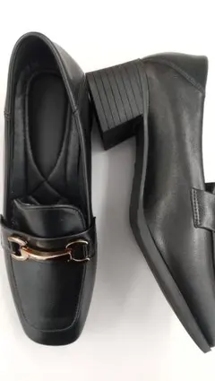 ブラックローファー ゴールド金具付き