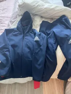 アディダス　セットアップ