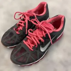 NIKEナイキ　エアマックス　ランニングシューズスニーカー　24.5