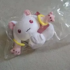 魔法少女まどか☆マギカ　キュウべぇ　キャラクター　アニメ