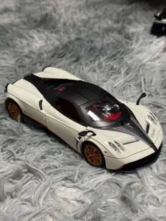 1/64 ミニカー Pagani Huayra R パガーニ ウアイラ ホワイト - メルカリ
