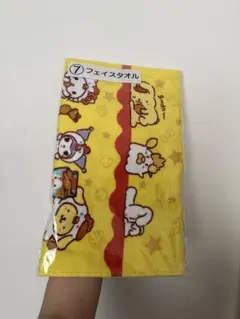 一番くじサンリオからあげクンフェイスタオル　LAWSONのサムネイル