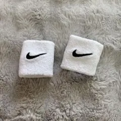 NIKE リストバンド ホワイト 2個セットのサムネイル