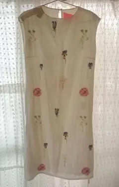 STASTNY SU 花刺繍ワンピース