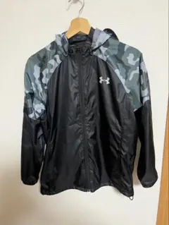 UNDER ARMOUR カモフラージュ ウィンドブレーカー
