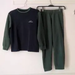 ユニクロエアリズム140センチ長袖パジャマセット