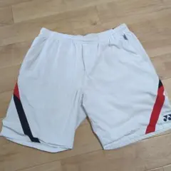 【572】YONEX ハーフパンツ ホワイト/レッド/ブラック