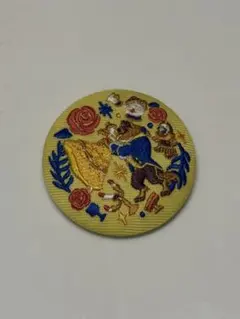 ディズニー刺繍缶バッジ　美女と野獣