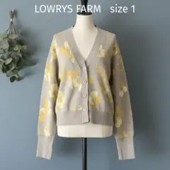 LOWRYS FARM 軽いポリエステル素材 柄カーディガン ショート丈