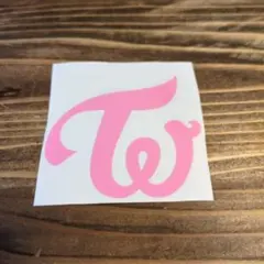 TWICE　ロゴ　カッティングステッカー　ピンク