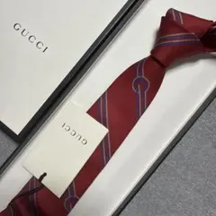 未使用タグ付　グッチ　ネクタイ　赤　G柄ストライプ