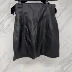 ZARA ザラ フェイクレザー スカート ブラック