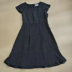 黒と白のドット柄半袖ワンピース 11号