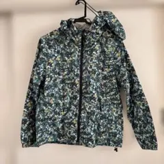 ポケッタブル　撥水フードジャケット