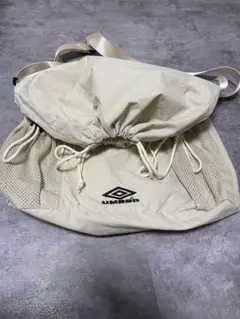 UMBRO メッシュポケット付きショルダーバッグ ベージュ