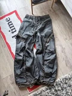 完売品・タグ付きGRANCY ボタンレイヤードデザインナイロンパンツ