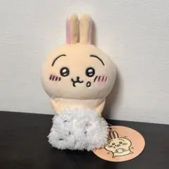ちいかわ　デスクトップから見守るひっかけぬいぐるみ　うさぎ　おにぎり
