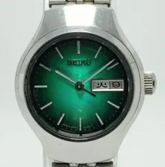 Item thumbnail for item 9b7e67a4-c5ff-4713-b46b-eb13af2d143c