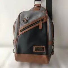 Ultimus Consilio ボディバッグ グレー