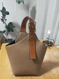 ベージュハンドバッグ レザー レディース