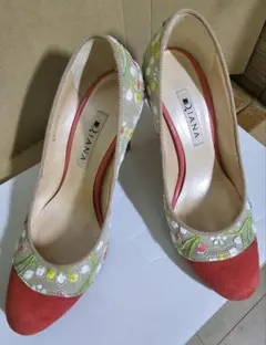 DIANA ダイアナ　ハイヒール 22.5cm ベージュ　フラワー　花柄　刺繍