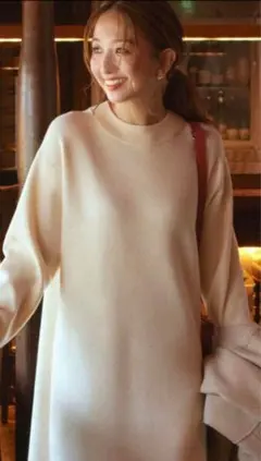 美品♡UNIQLO　スフレヤーンモックネックワンピース