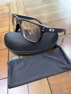 OAKLEY オークリー HOLBROCK ホルブルック レギュラーフィットのサムネイル
