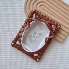 トレカケース トレカデコ B8 チョコレートカラー リボン フリルフレーム