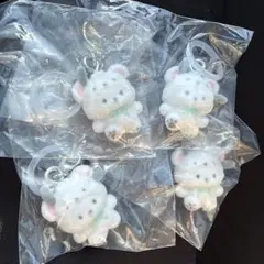 サンリオ　ふわふわスノー　めじるしアクセサリー